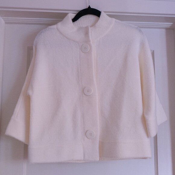 Womens White XS Cropped Cardigan with Large Buttons - Picture 1 of 3